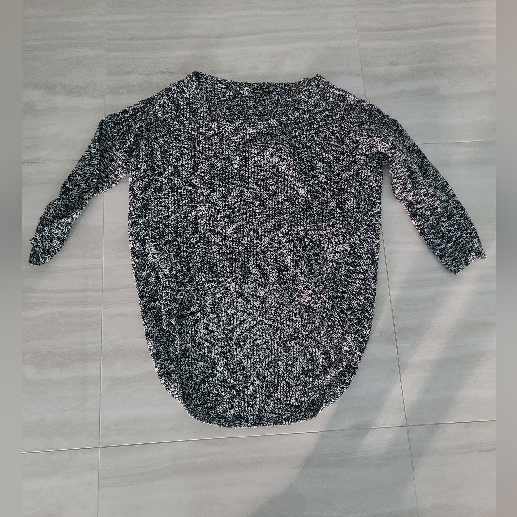Express Pullover Sweater - M - Euc